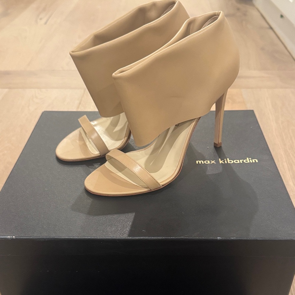 Chic Beige Women's Heels Sandals